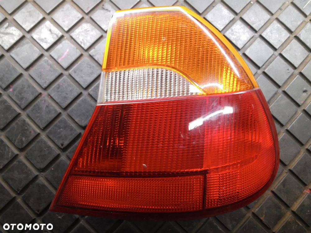 LAMPA TYŁ PRAWA CHRYSLER 300M 99-04r EUROPA - 1
