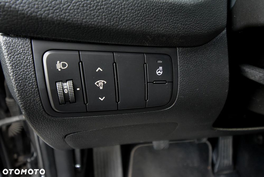 Kia Ceed 1.6 GDI Dream Team Edition - 20