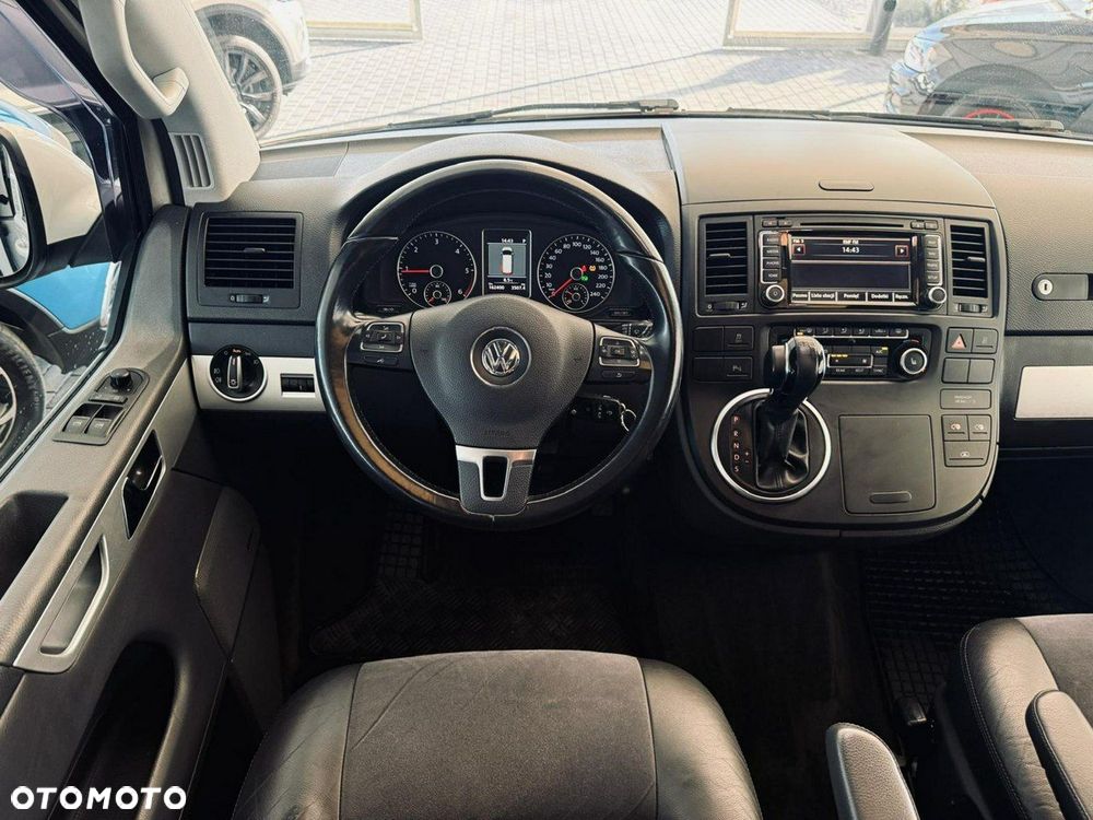 Volkswagen Multivan - 20