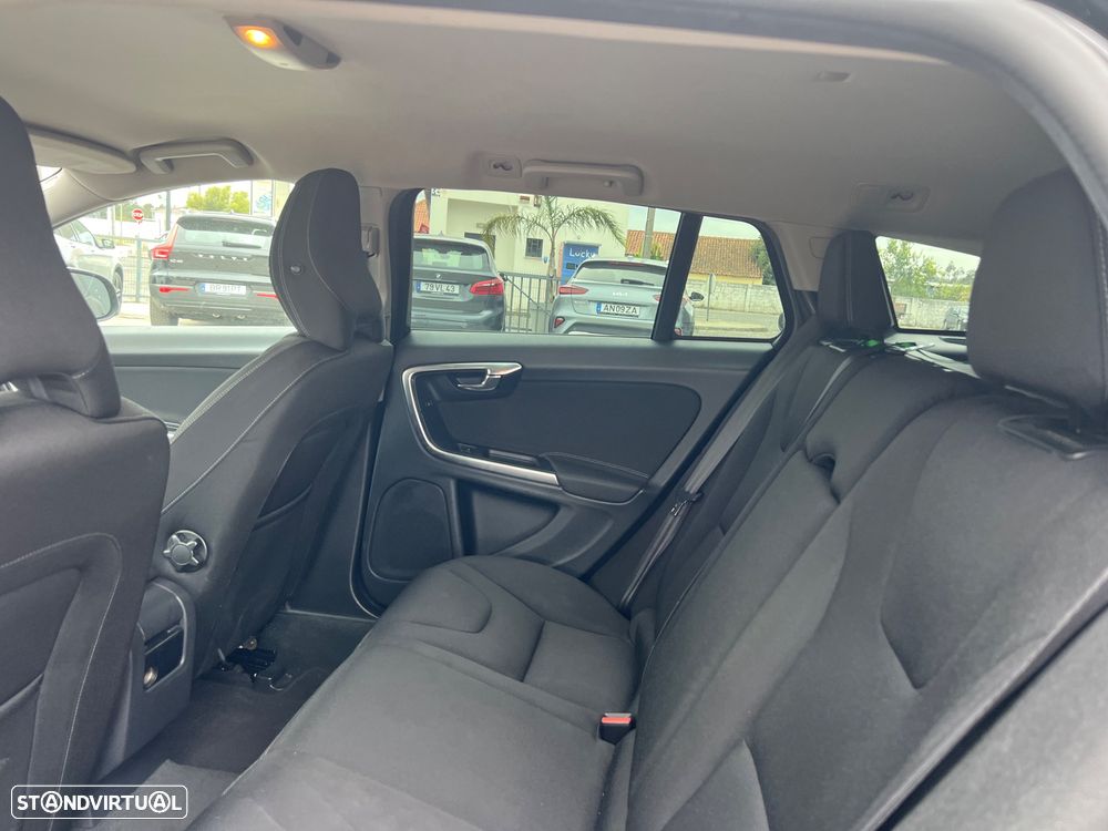 Volvo V60 1.6 D2 Drive Summum Start/Stop - 14
