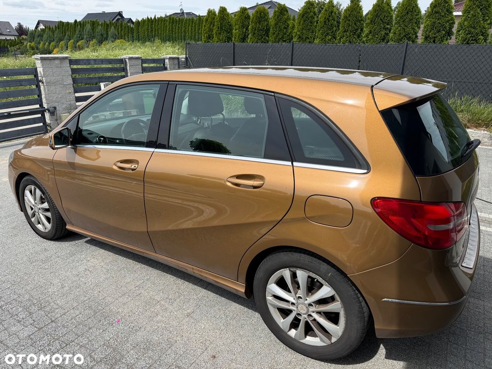 Mercedes-Benz Klasa B 200 CDI (BlueEFFICIENCY) - 2