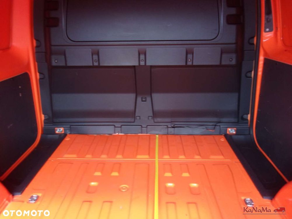 Volkswagen Caddy - 19