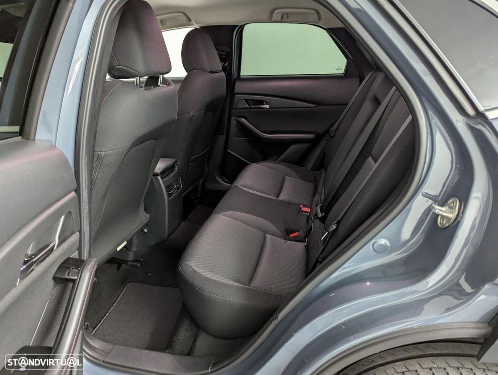 Mazda CX-30 2.0 e-Skyactiv-G Nagisa AT - 32