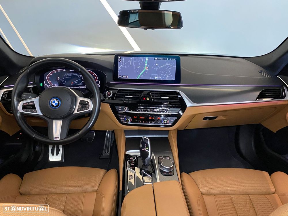 BMW 530 e Pack M - 3