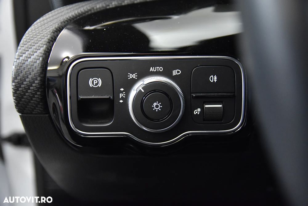 Mercedes-Benz A 250 e 8G-DCT - 15