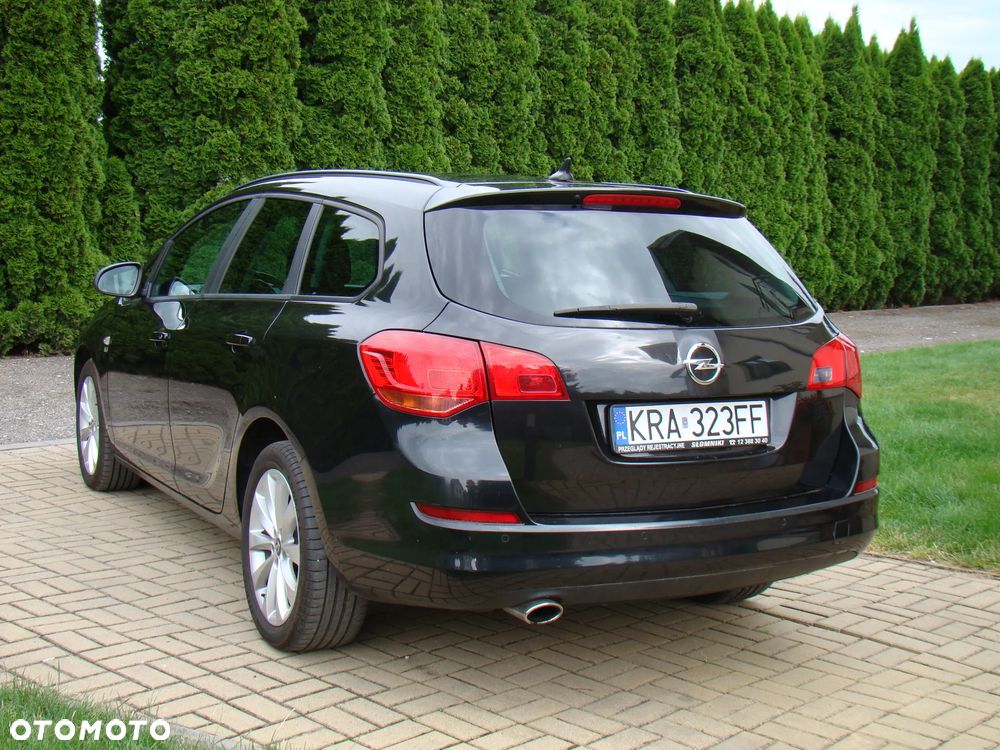 Opel Astra 1.4 Turbo - 10
