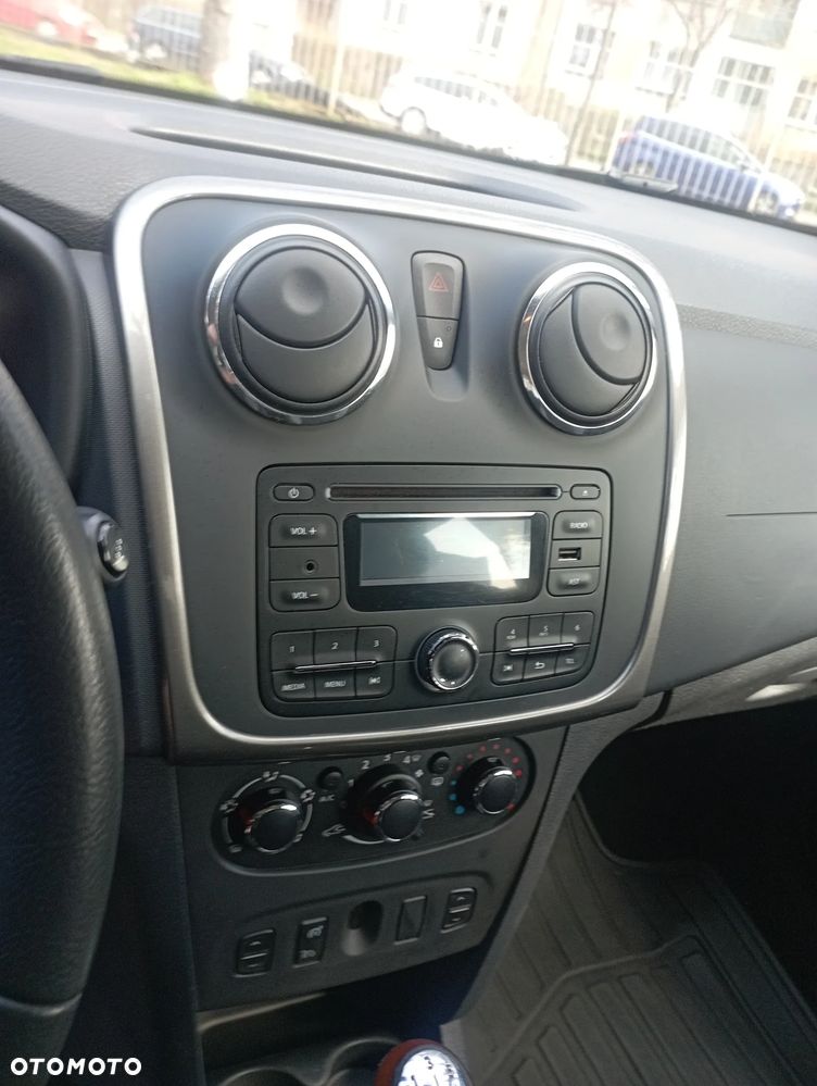 Dacia Sandero 0.9 TCe Laureate - 8
