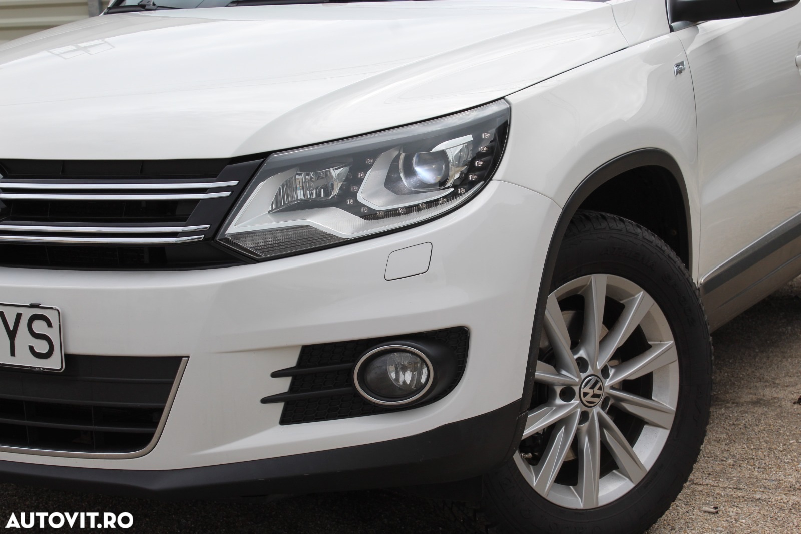 Volkswagen Tiguan 2.0 TDI 4Motion DSG Sport & Style - 2