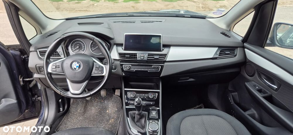 BMW Seria 2 220i Advantage - 17