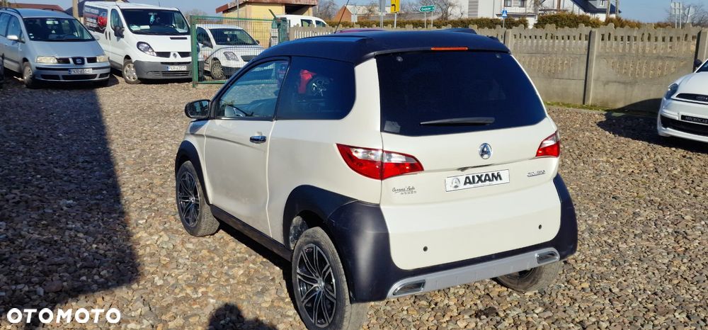 Aixam Crossover - 12