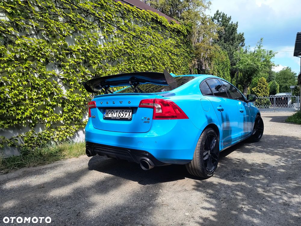 Volvo S60 T6 AWD R-Design Summum - 4