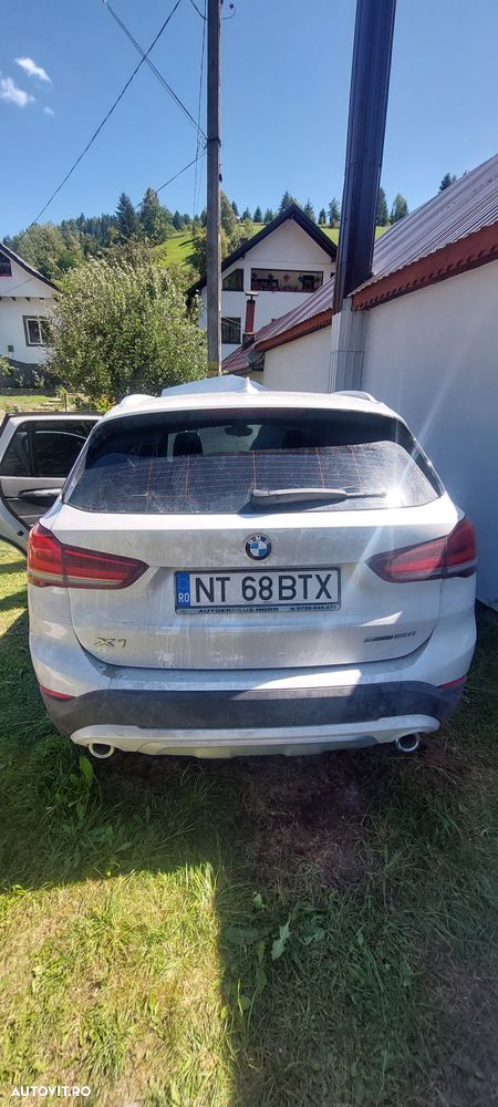 BMW X1 sDrive20i AT - 3