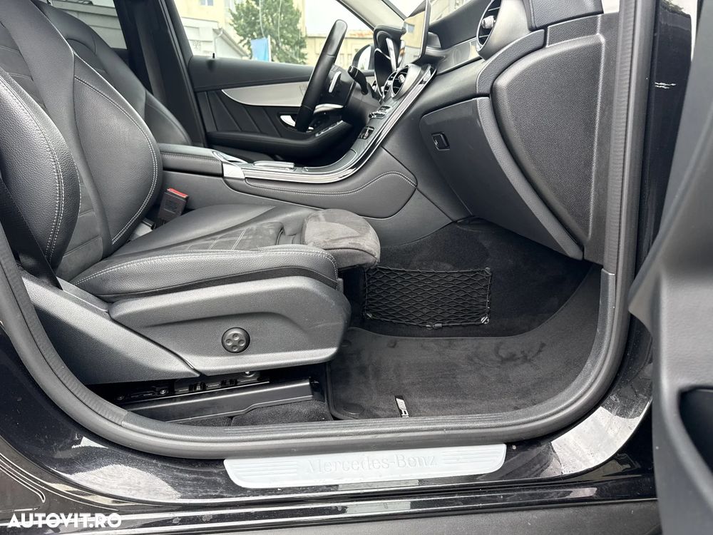 Mercedes-Benz GLC 220 d 4MATIC 9G-TRONIC AMG Line - 12