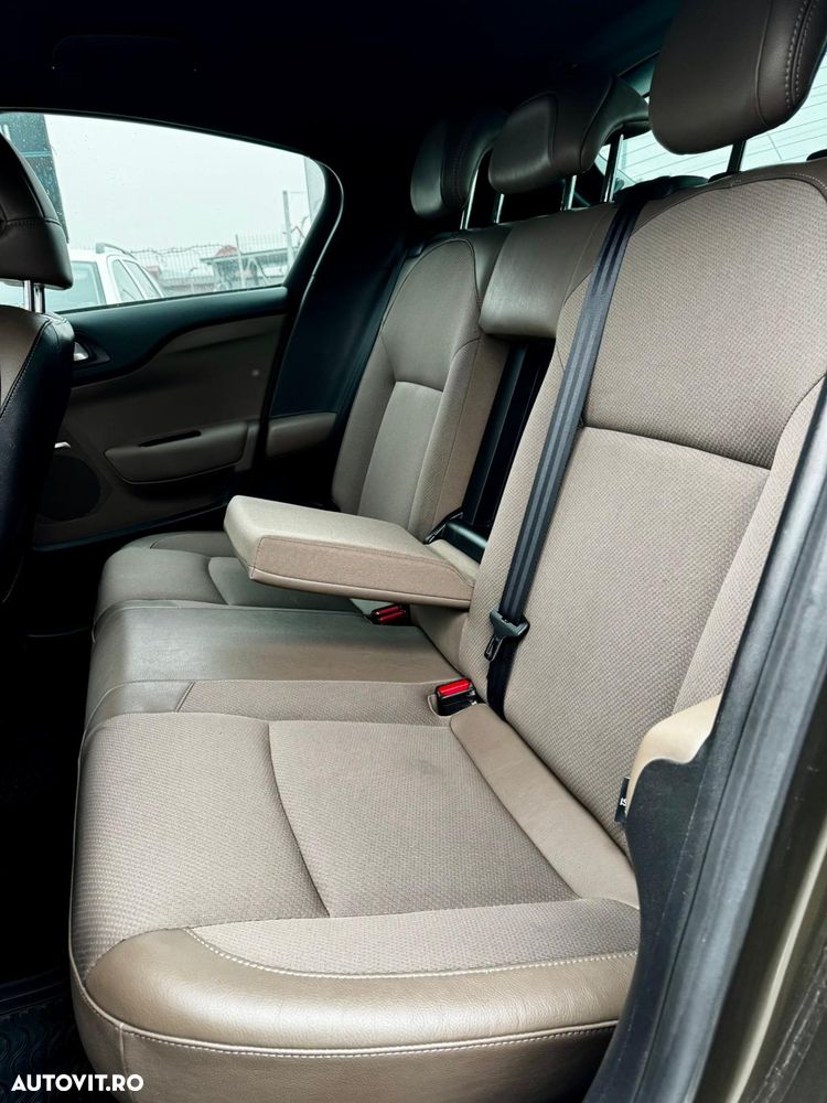 Citroën DS4 ver-hdi-110-chic - 11