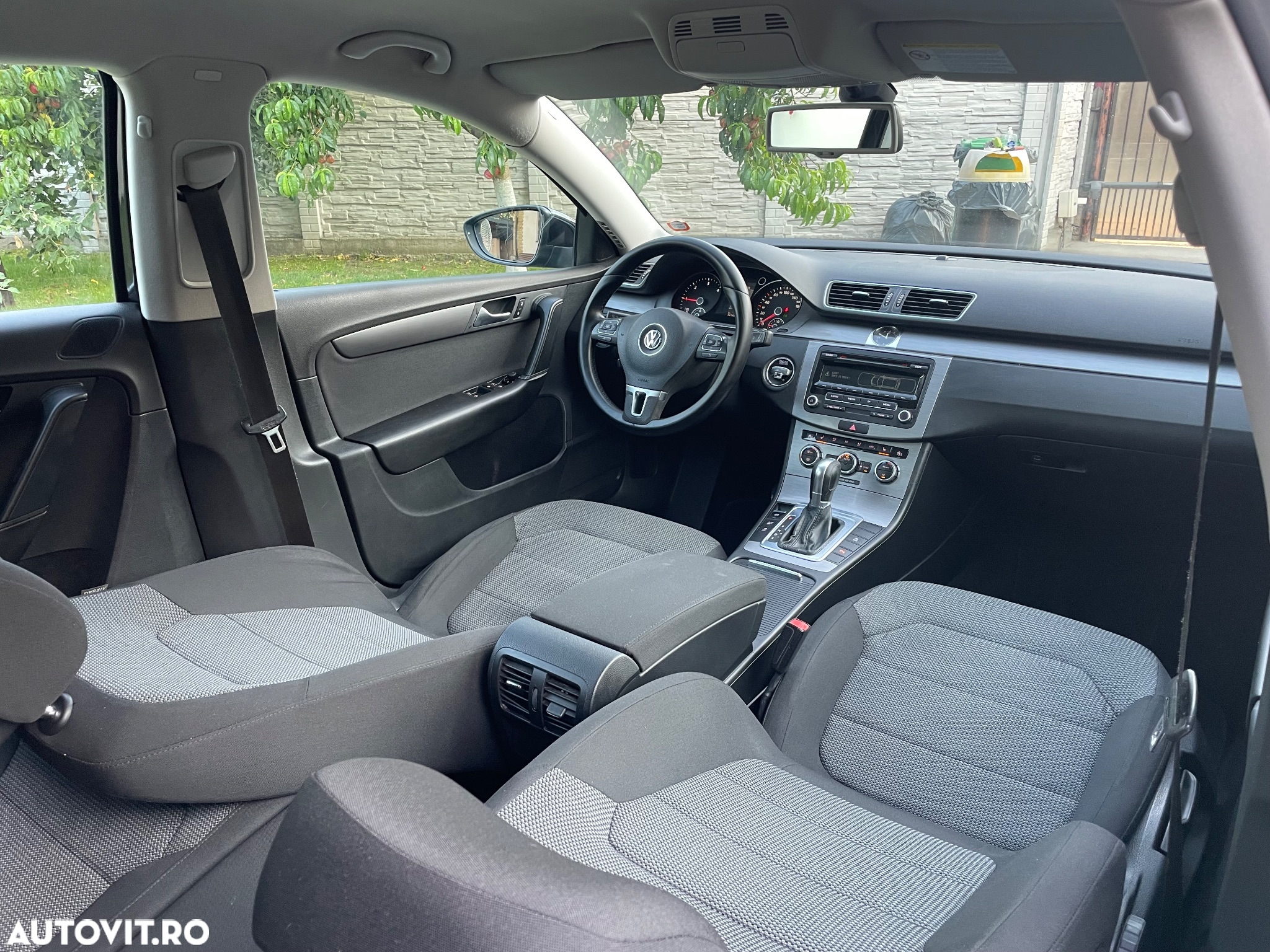 Volkswagen Passat - 8