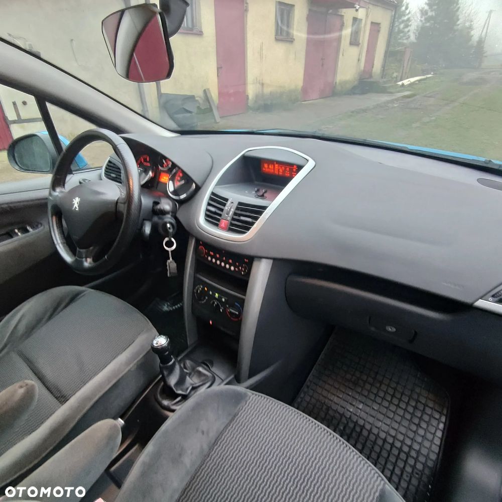 Peugeot 207 - 35