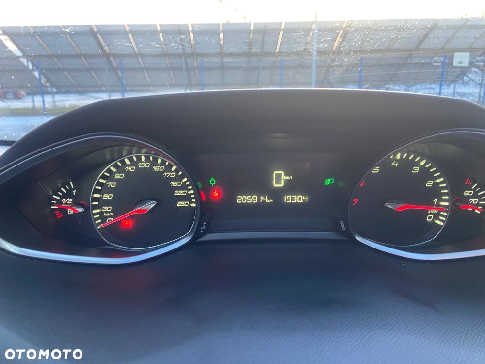 Peugeot 308 125 THP Access - 2