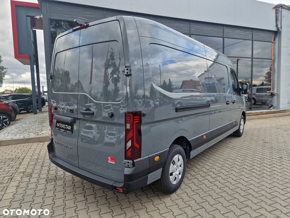 Nissan Interstar - 3