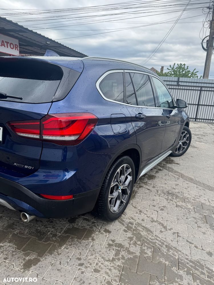 BMW X1 xDrive20i AT Sport Line - 2