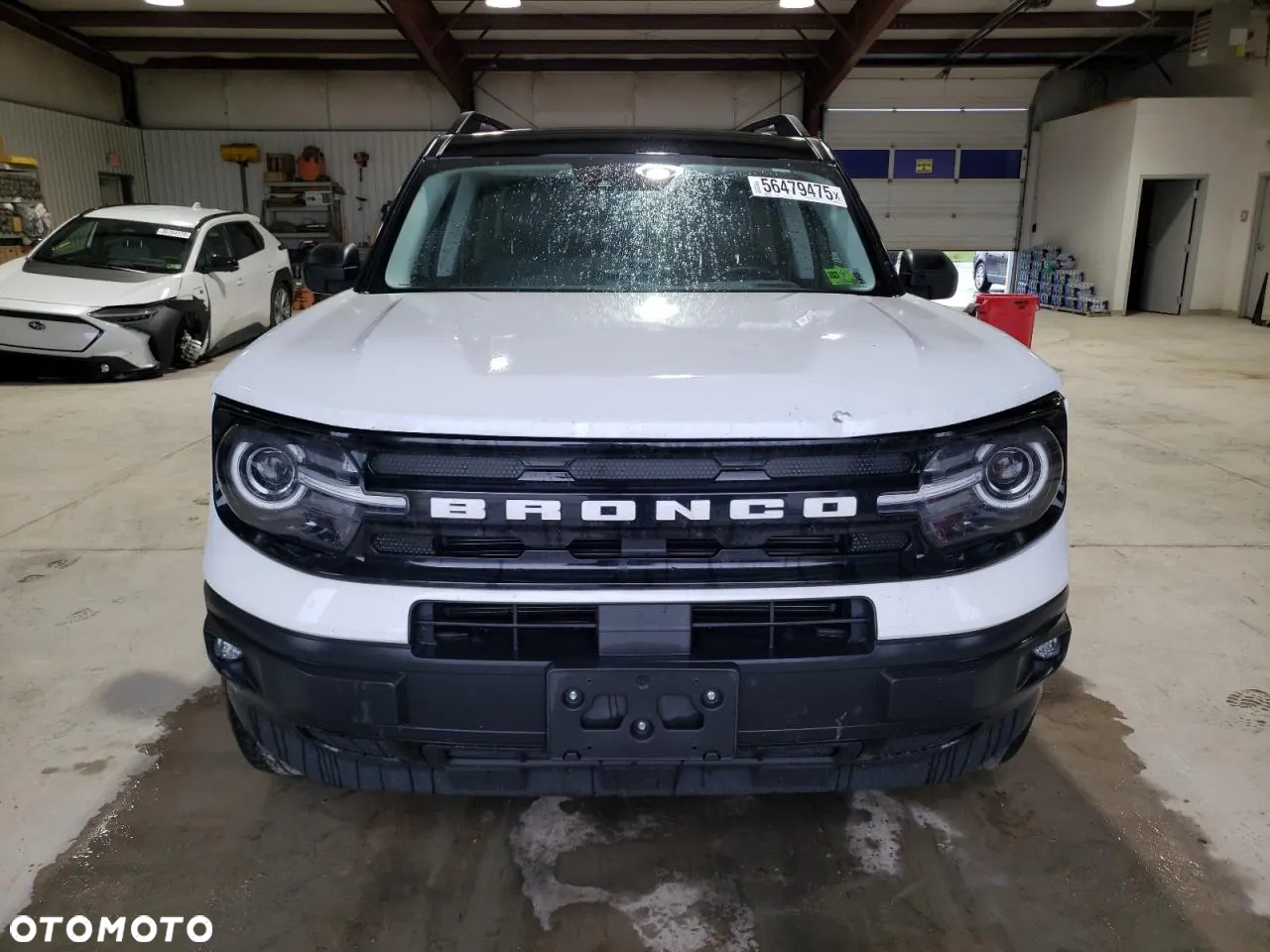 Ford Bronco - 5