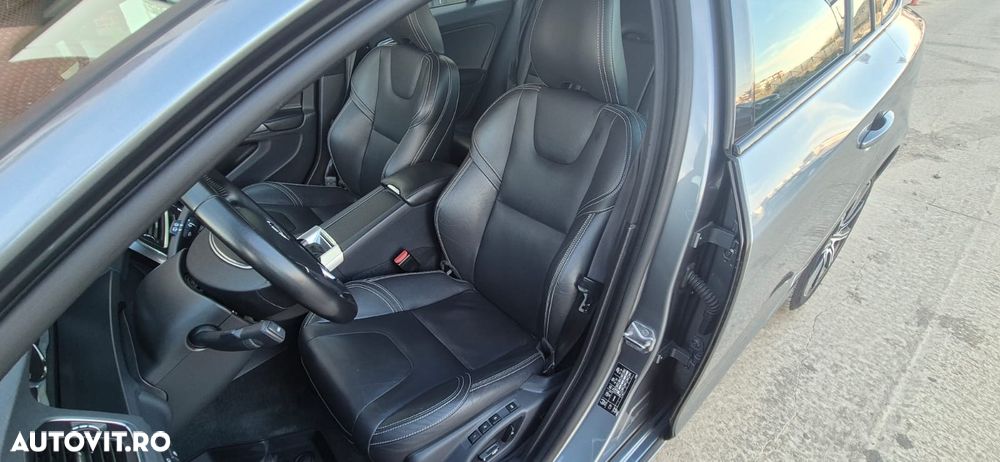 Volvo V60 D6 Plug-In-Hybrid AWD Geartronic Summum - 6