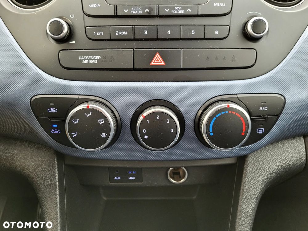 Hyundai i10 1.0 BlueDrive Comfort - 13