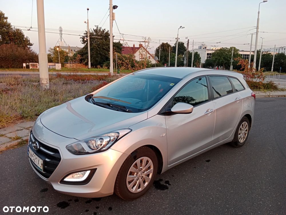 Hyundai i30 1.4 CRDi Classic + - 9