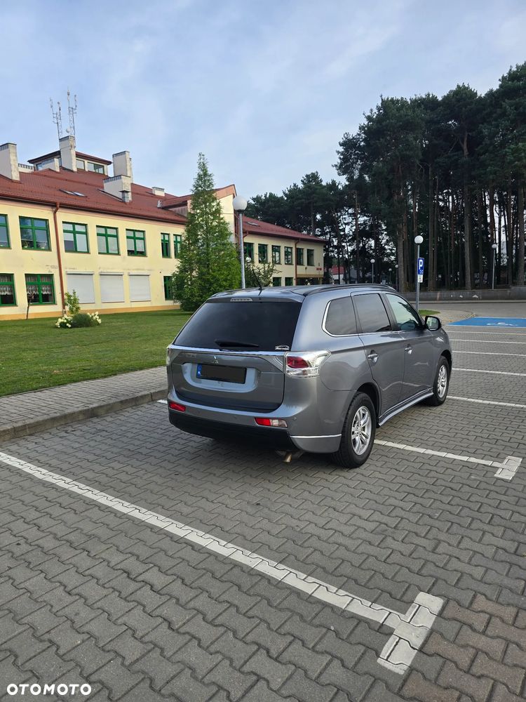 Mitsubishi Outlander 2.2 DI-D 2WD Invite - 12