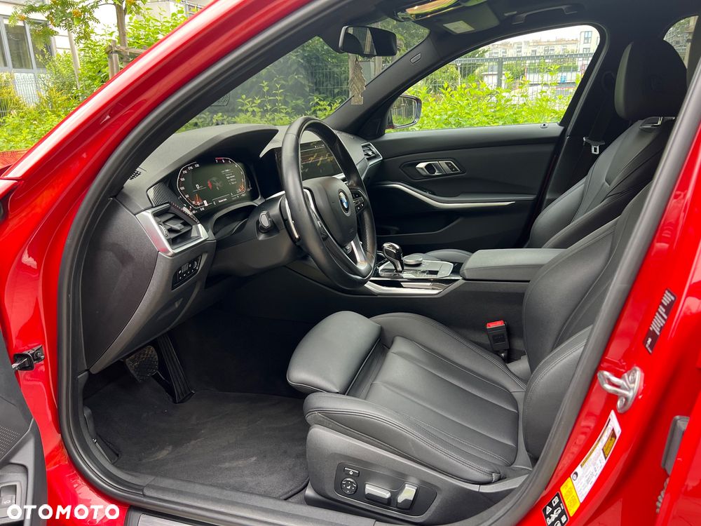 BMW Seria 3 330i xDrive M Sport - 7