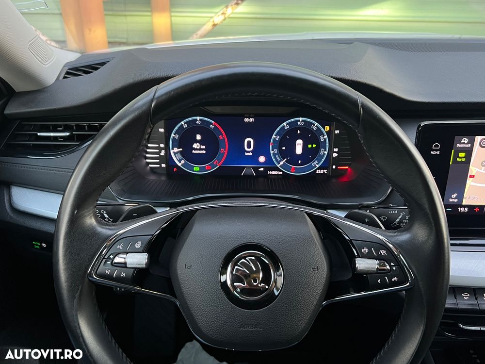 Skoda Octavia 2.0 TDI DSG Tour - 25