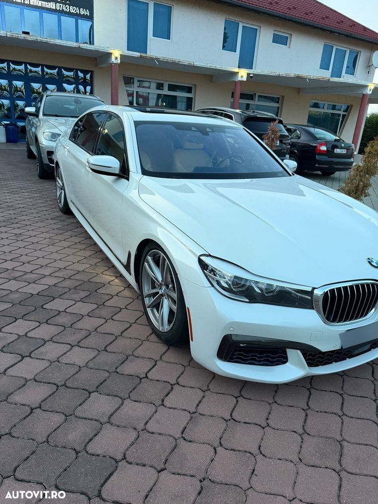BMW Seria 7 740i - 4