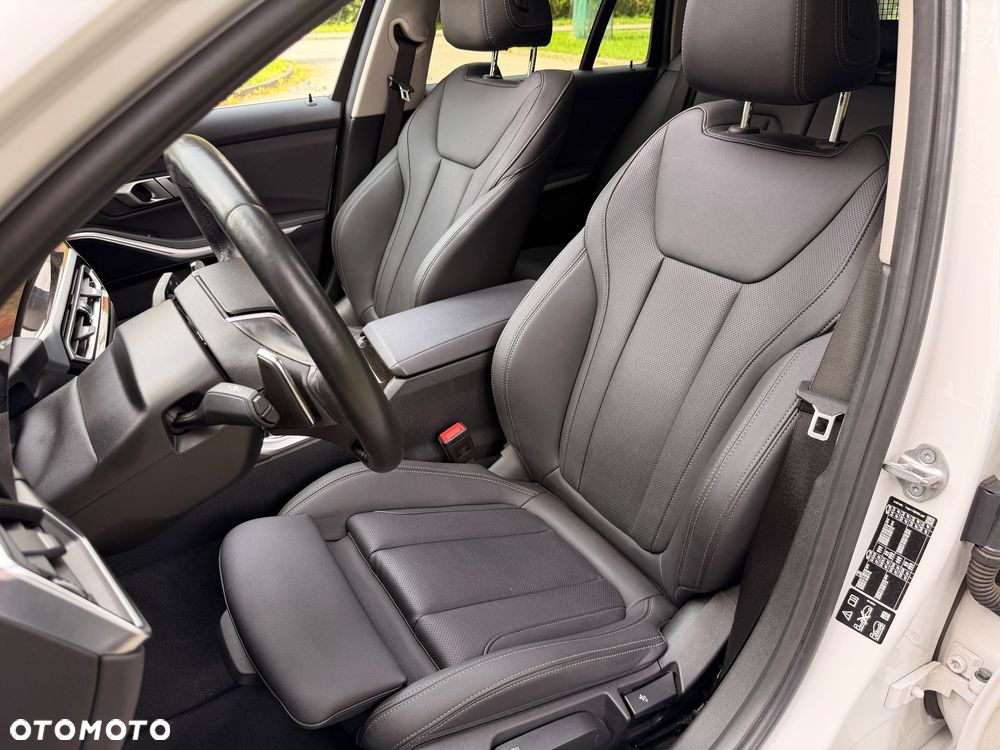 BMW Seria 3 320d xDrive MHEV Luxury Line - 9