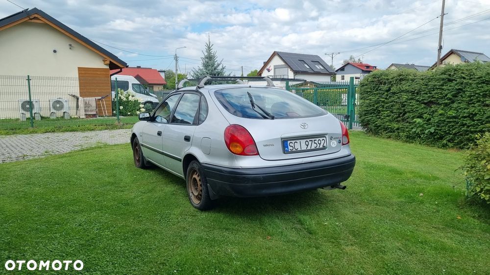 Toyota Corolla - 5