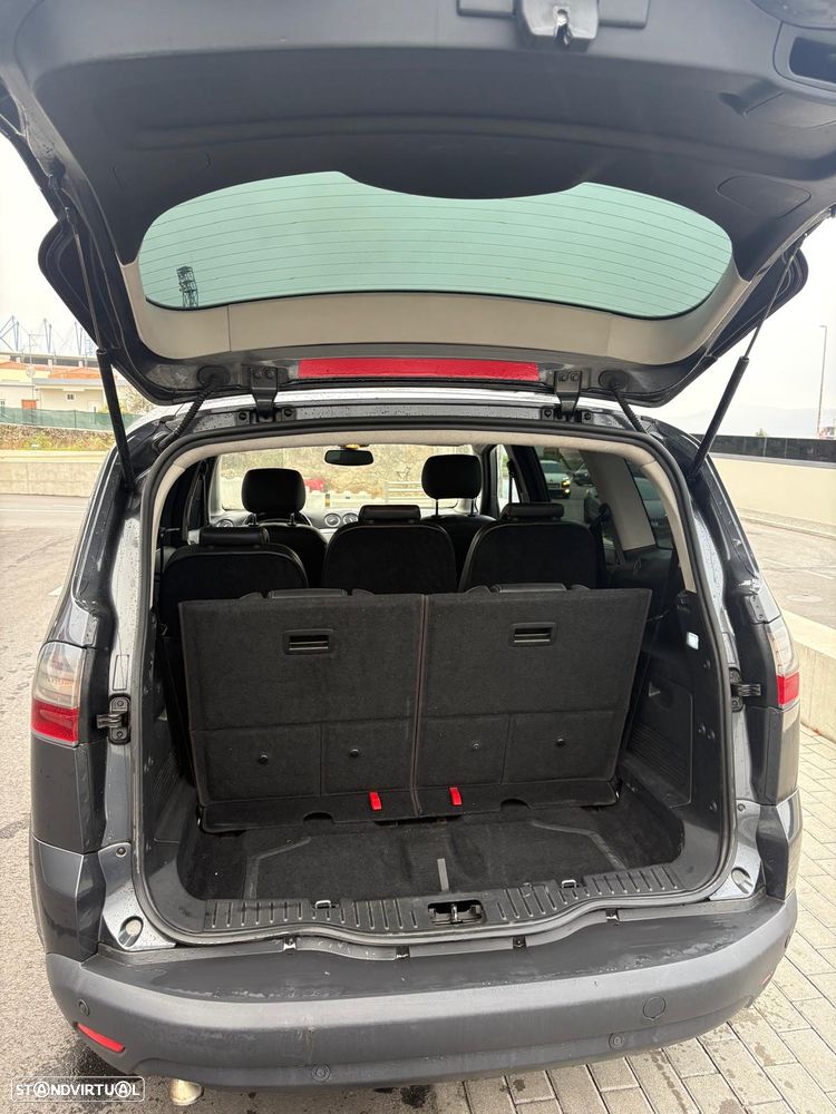 Ford S-Max 2.0 TDCi Titanium 7L - 7