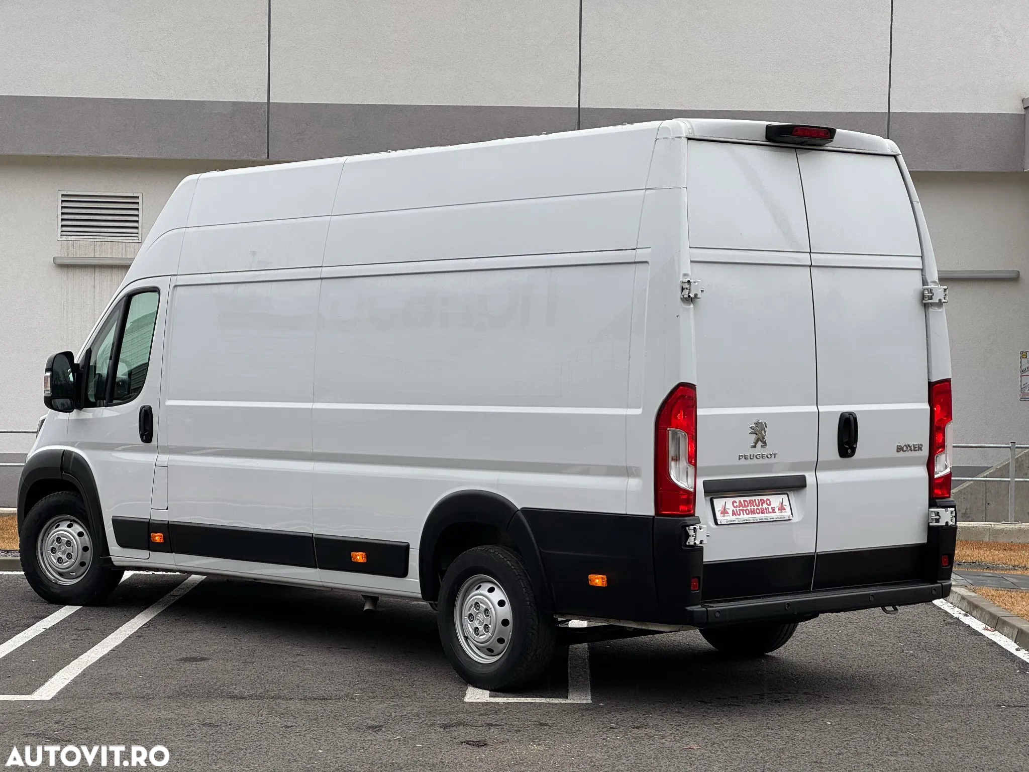 Peugeot Boxer L4H3 2.2 BlueHDi 17m3 - 15