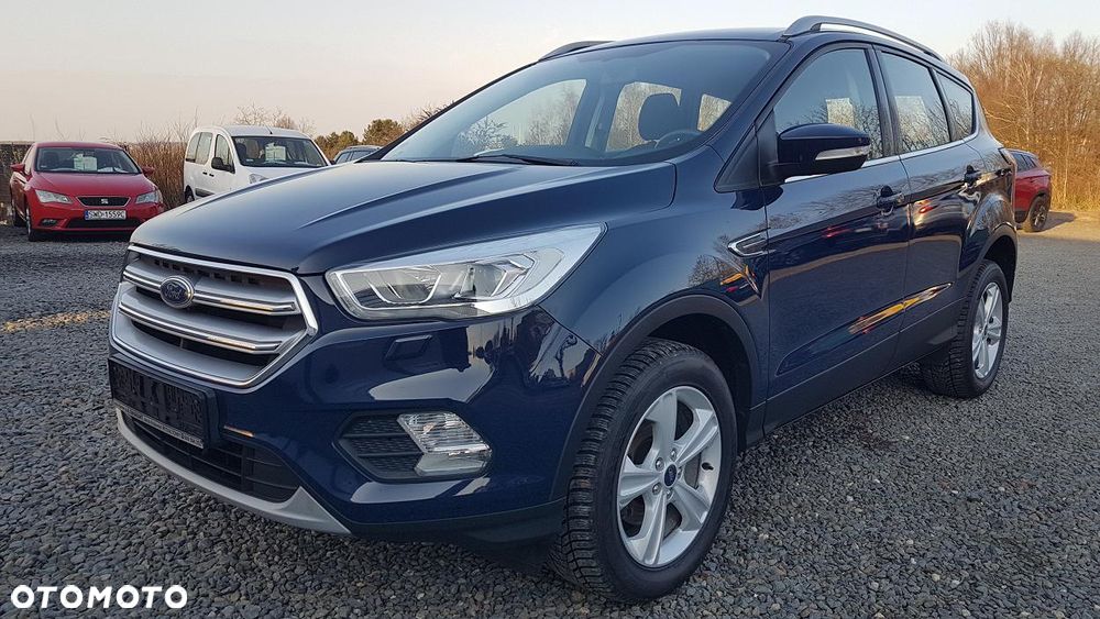 Ford Kuga 1.5 EcoBoost 2x4 Cool & Connect - 4