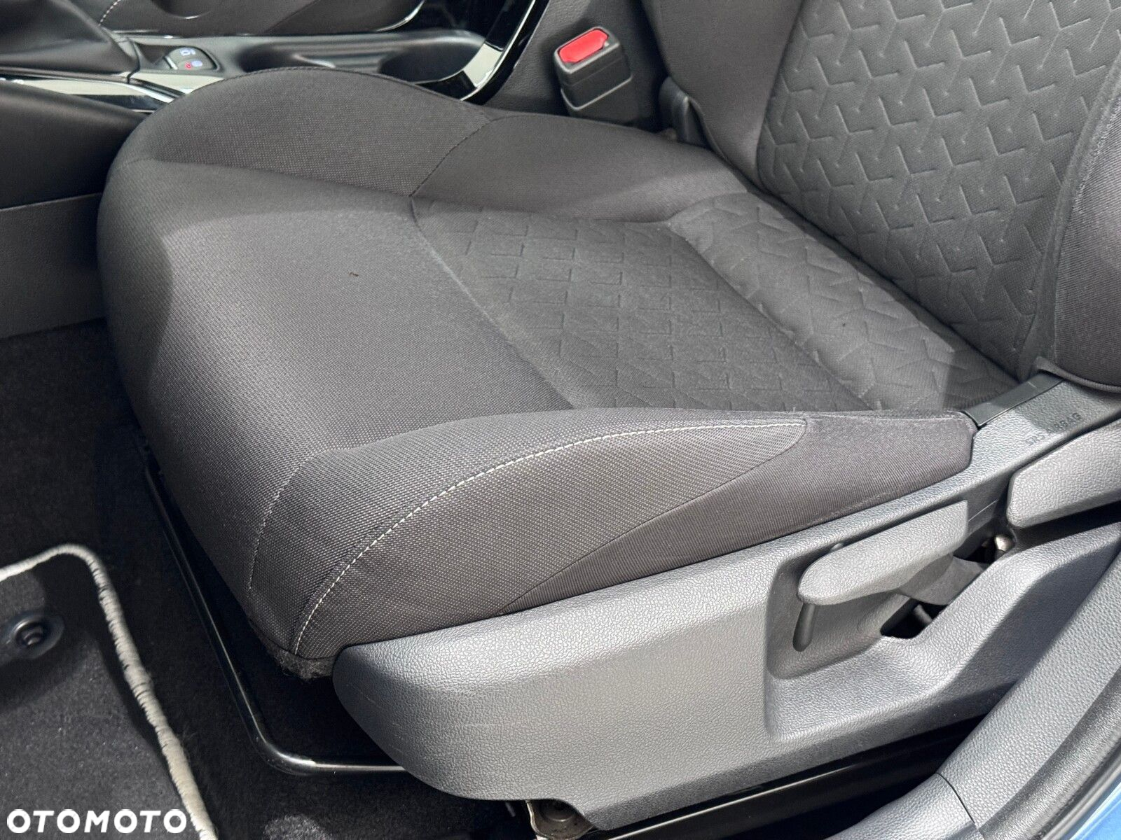 Toyota Corolla - 11