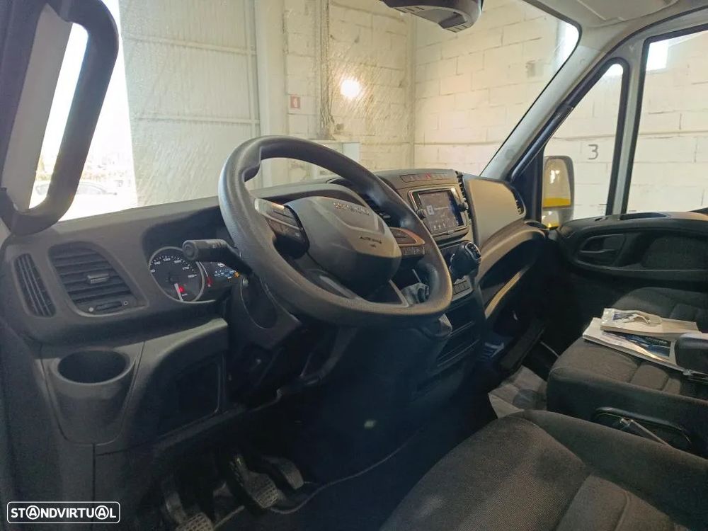 Iveco DAILY 2.3 35S16V 3520 - 9