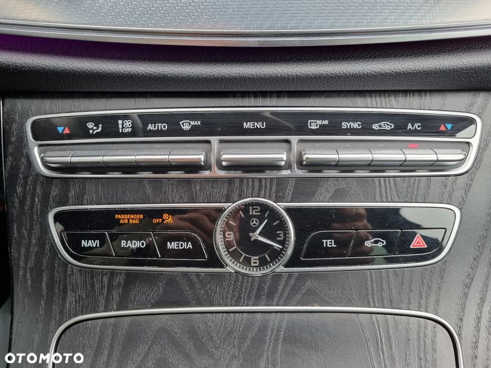 Mercedes-Benz Klasa E 220 d Business Edition 9G-TRONIC - 20