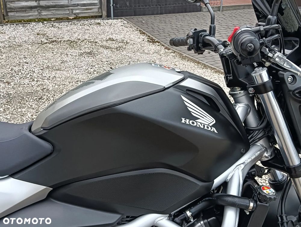 Honda NC - 22