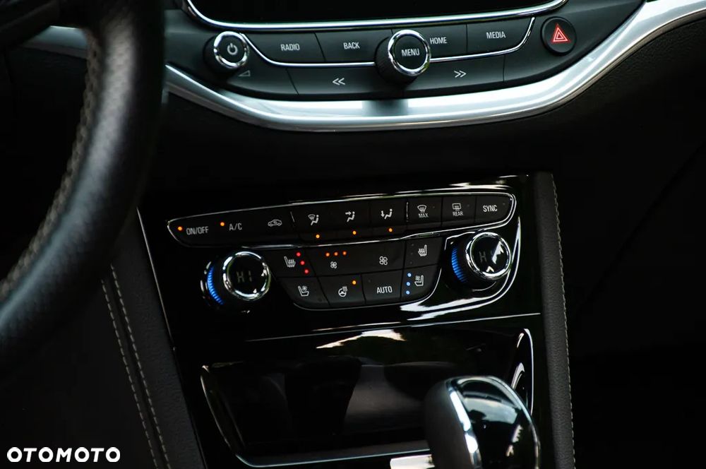 Opel Astra 1.6 Turbo Start/Stop Automatik Ultimate - 34