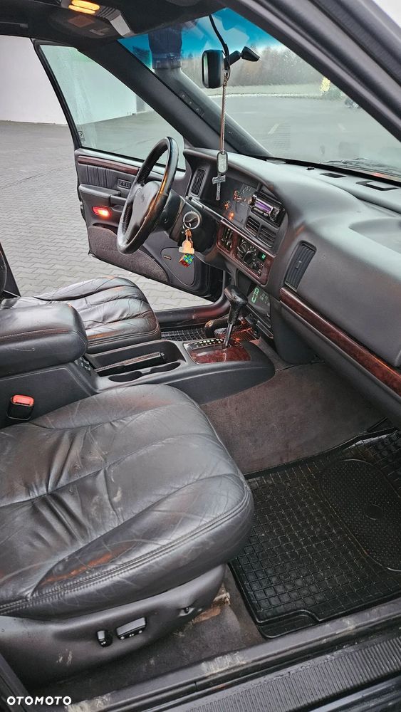 Jeep Grand Cherokee - 11