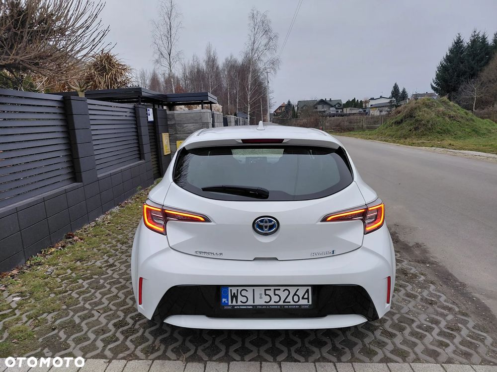 Toyota Corolla 1.8 Hybrid Comfort - 12