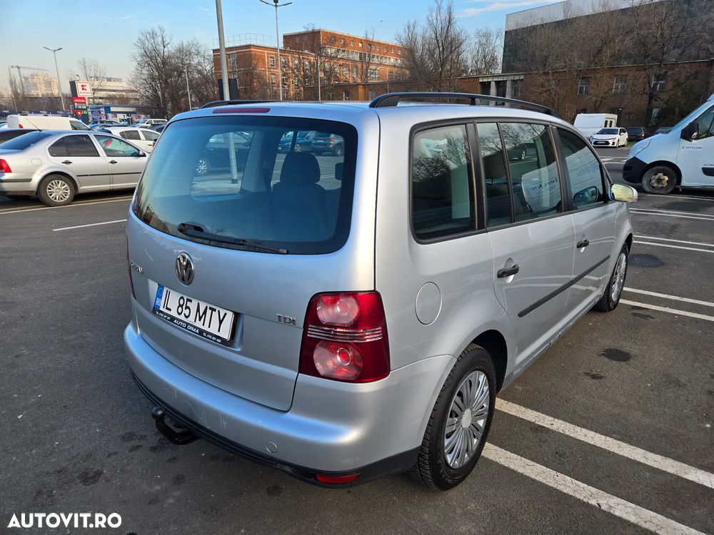 Volkswagen Touran 1.9 TDI Highline - 4