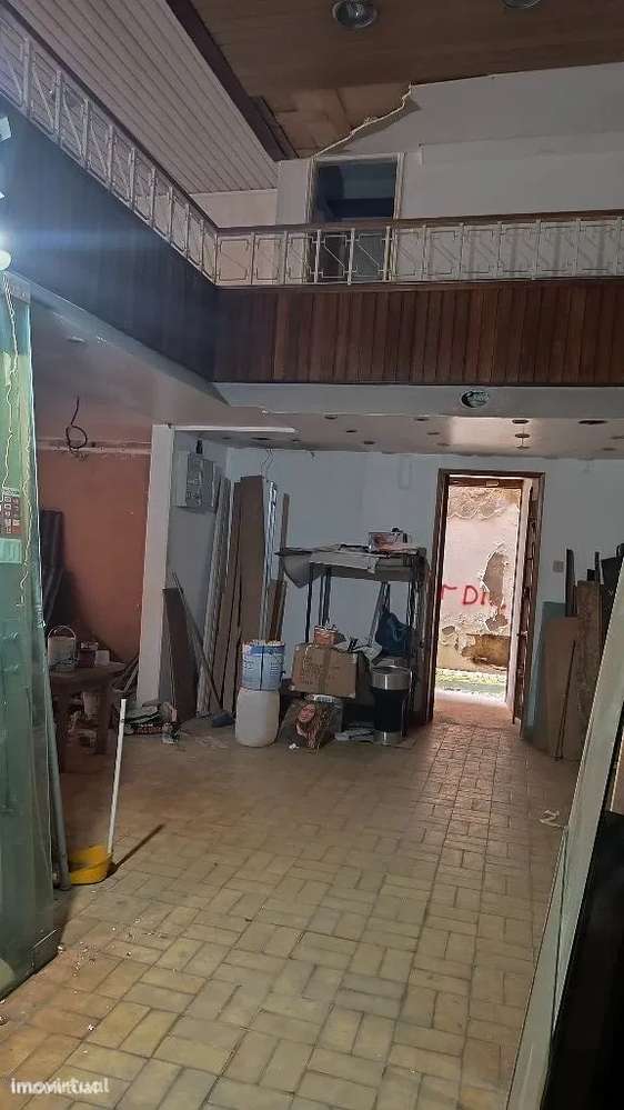 Prédio para Recuperar na Baixa de Coimbra - Grande imagem: 4/25