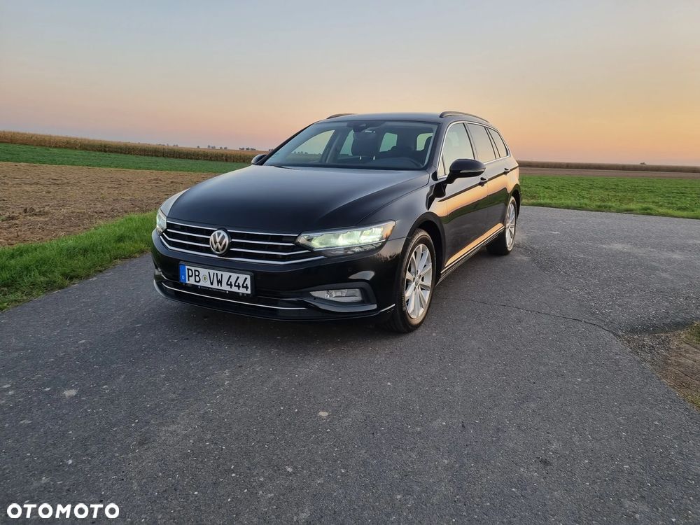 Volkswagen Passat 2.0 TDI (BlueMotion Technology) DSG Comfortline - 1