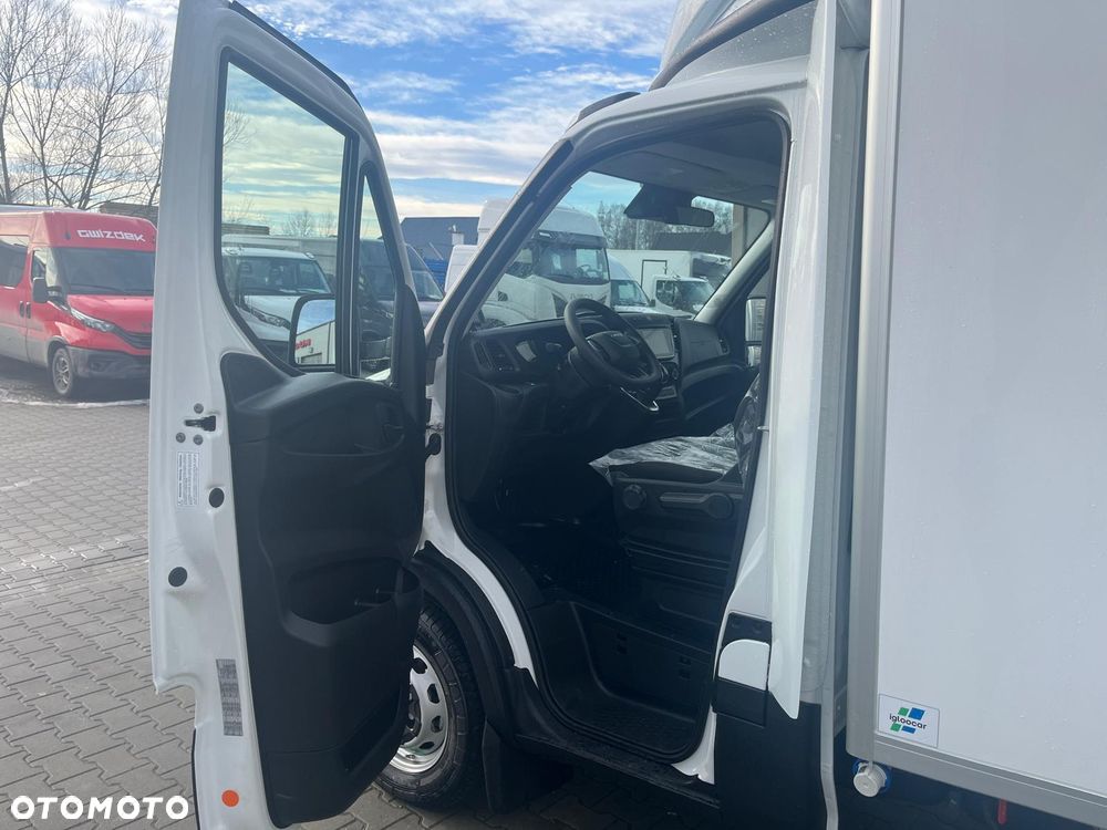 Iveco Daily 35S16H3.0A8 Izoterma 8 EP / Agregat z grzaniem + 230V - 7