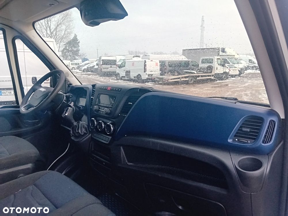 Iveco Daily Bliźniak - 17