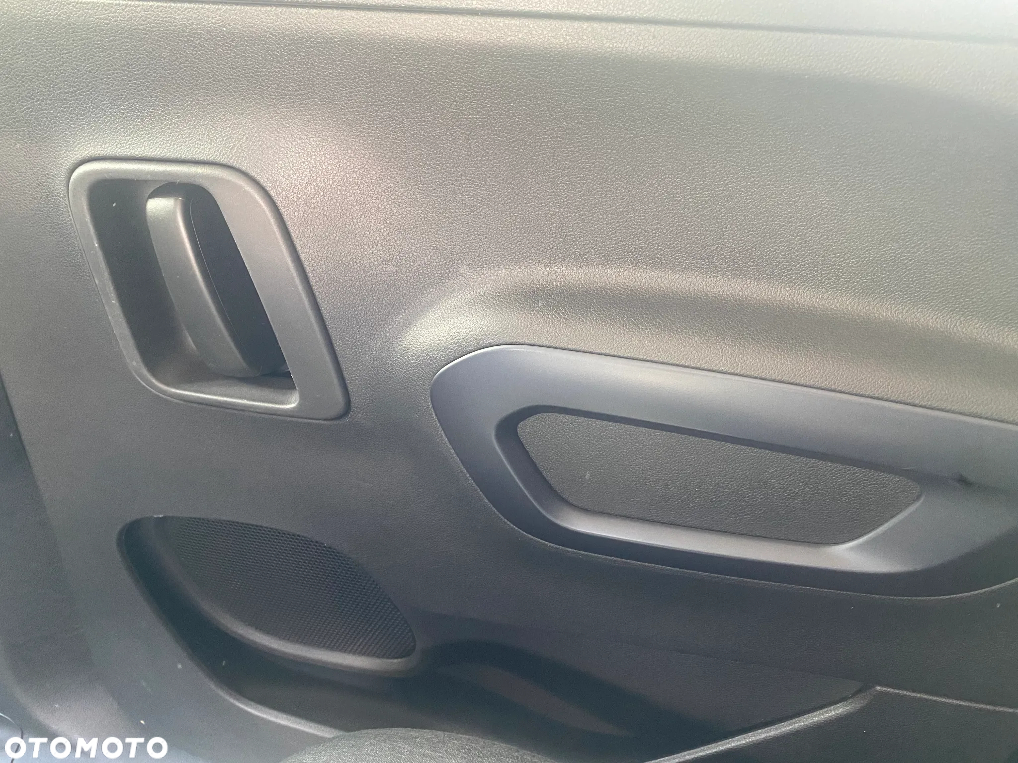 Peugeot Rifter 1.5 BlueHDI Allure S&S - 19
