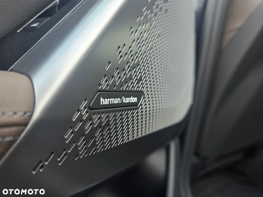 BMW Seria 5 520d xDrive mHEV M Sport - 11